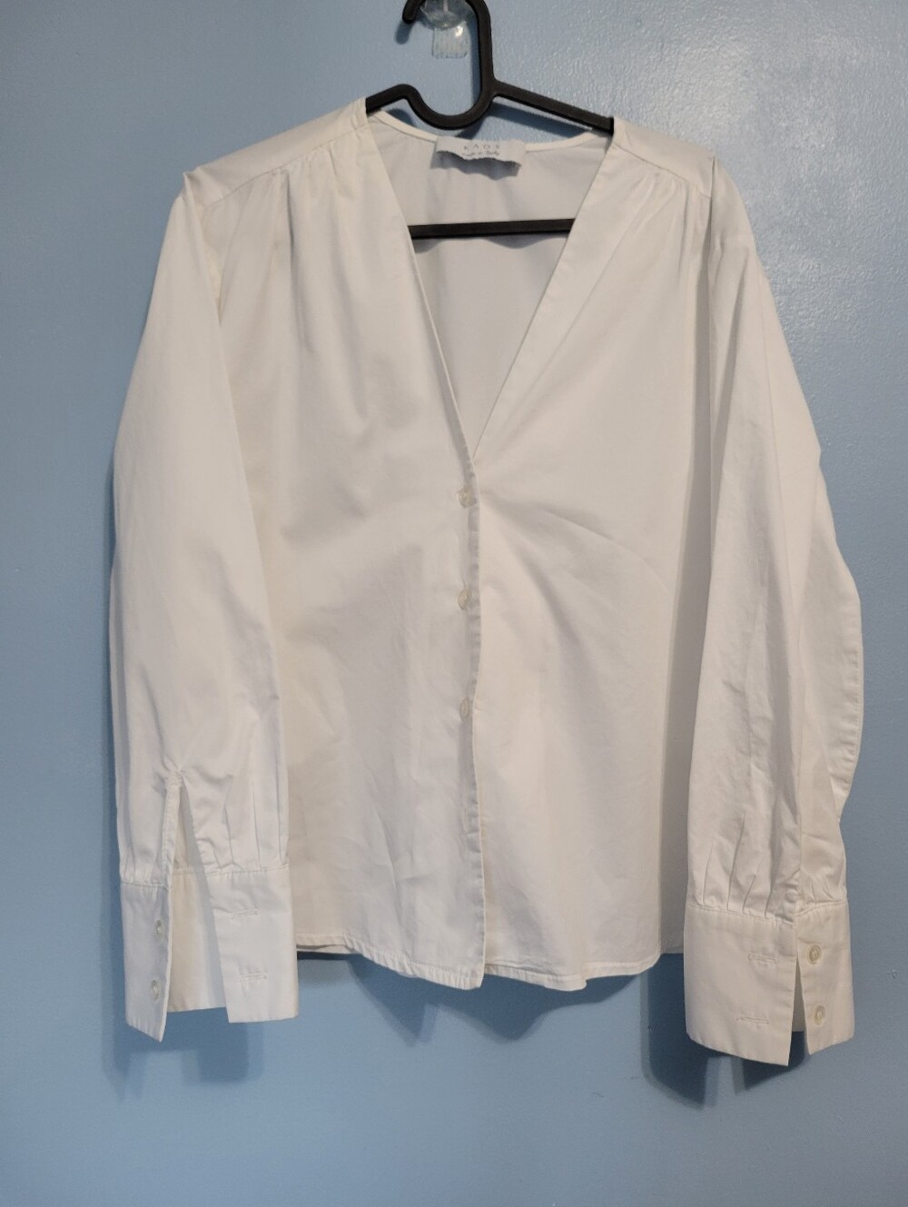 Kaos White Minimalist Button-Front V-Neck Shirt IT Size 40 US 4